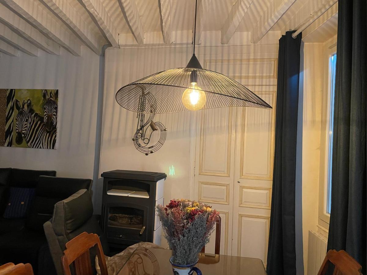 Villa Fontaine Avec Piscine Interieur Chauffee-Maison De Campagne Familiale -Ideal Vacances Ou Sejour Professionnel -3 Chambres-Bureau Separe -Lit Bebe - Parking Facile & Gratuit Zewnętrze zdjęcie